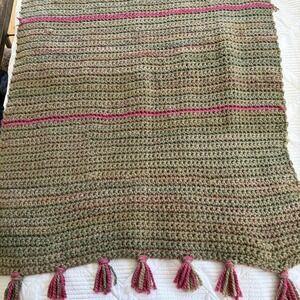 Have Crochet Green/cranberry Throw Blanket 40in X 50in GWB004